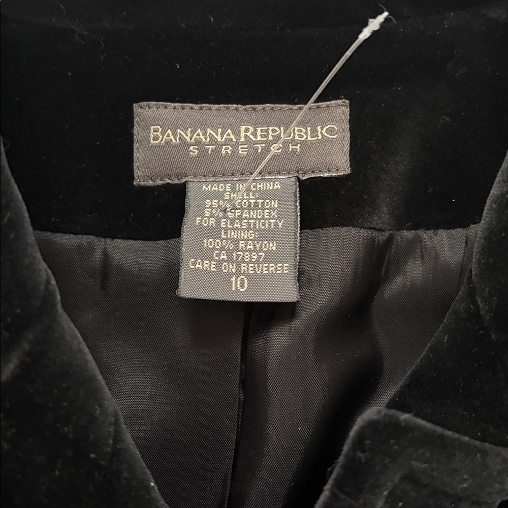 Banana Republic- crushed velvet blazer- size 10- Black holiday party classic - Picture 3 of 8